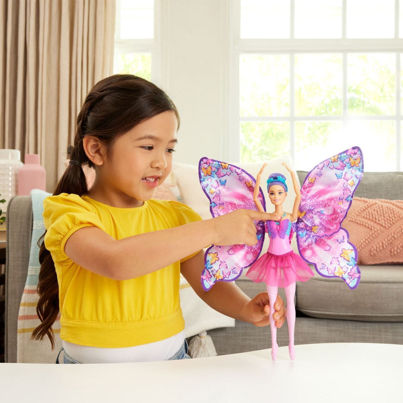 Papusa Barbie Balerina Transformare in Fluture - Mattel - poza 3