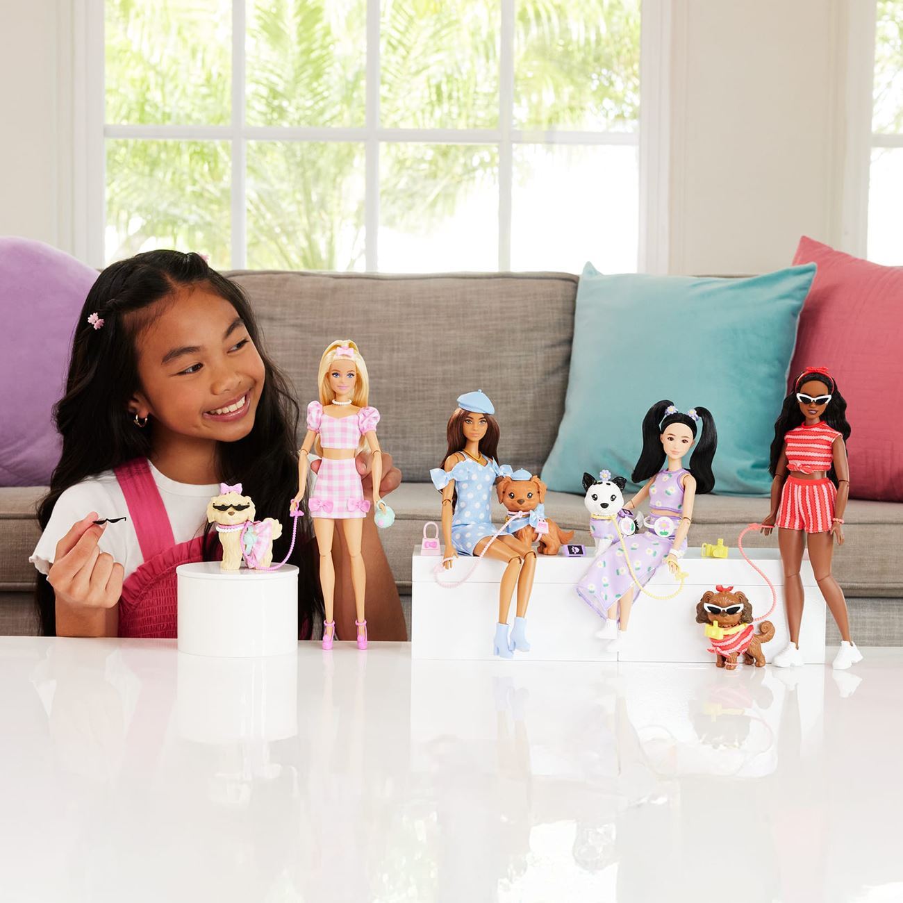 Papusa Barbie cu Caine & Tinute Asortate - Mattel - poza 6